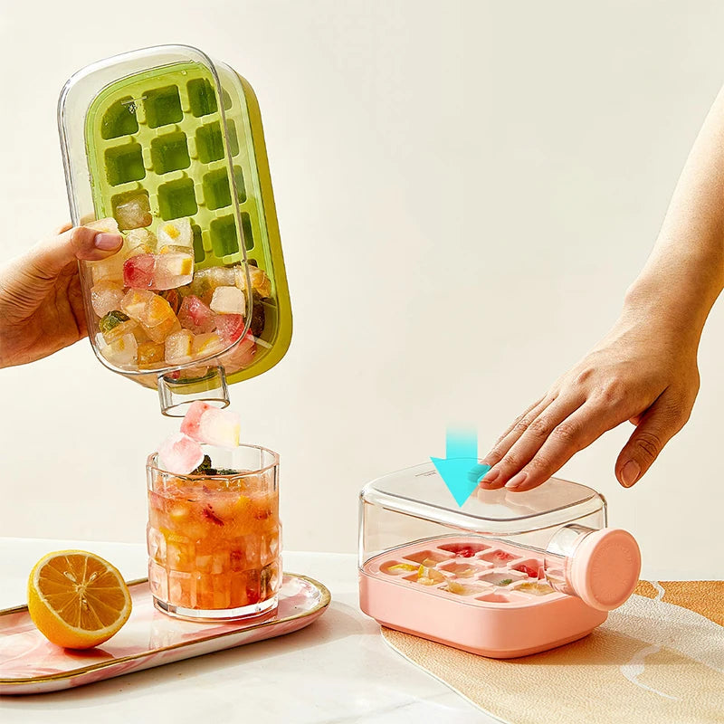 Máquina de gelo artesanal, molde de gelo em forma de gelo com tampa, bandeja de gelo sem derramamento para freezer, baldes de gelo, acessórios de cozinha   5.0   4 avaliações   ౹   32 vendidos